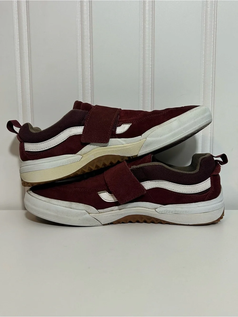 Vans Kyle walker pro Men's velcro Suede Sneakers in Burgundy with White Accent